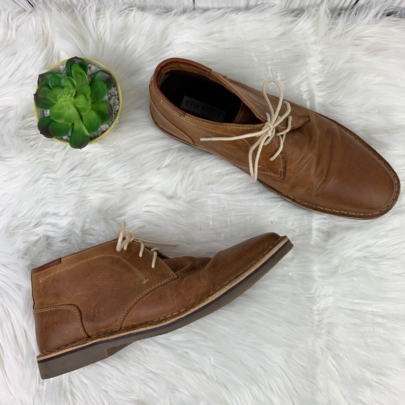 Steve Madden Other - Steve Madden ‘Chukka’ Boots Tan Leather Size 10.5